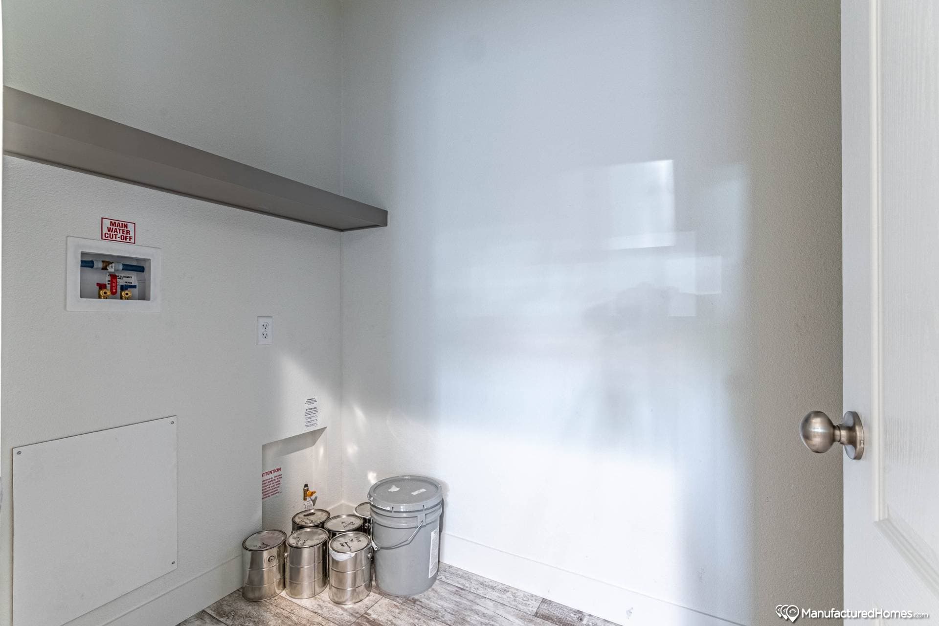 Holiday interior home features
