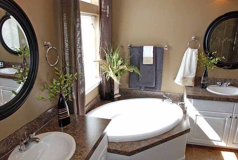 Karsten rc42 bathroom home features