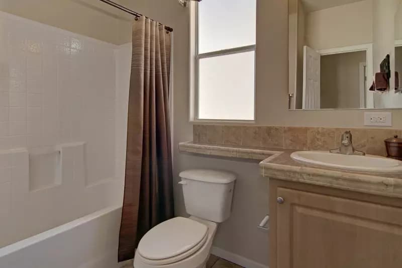 Marana bathroom home features