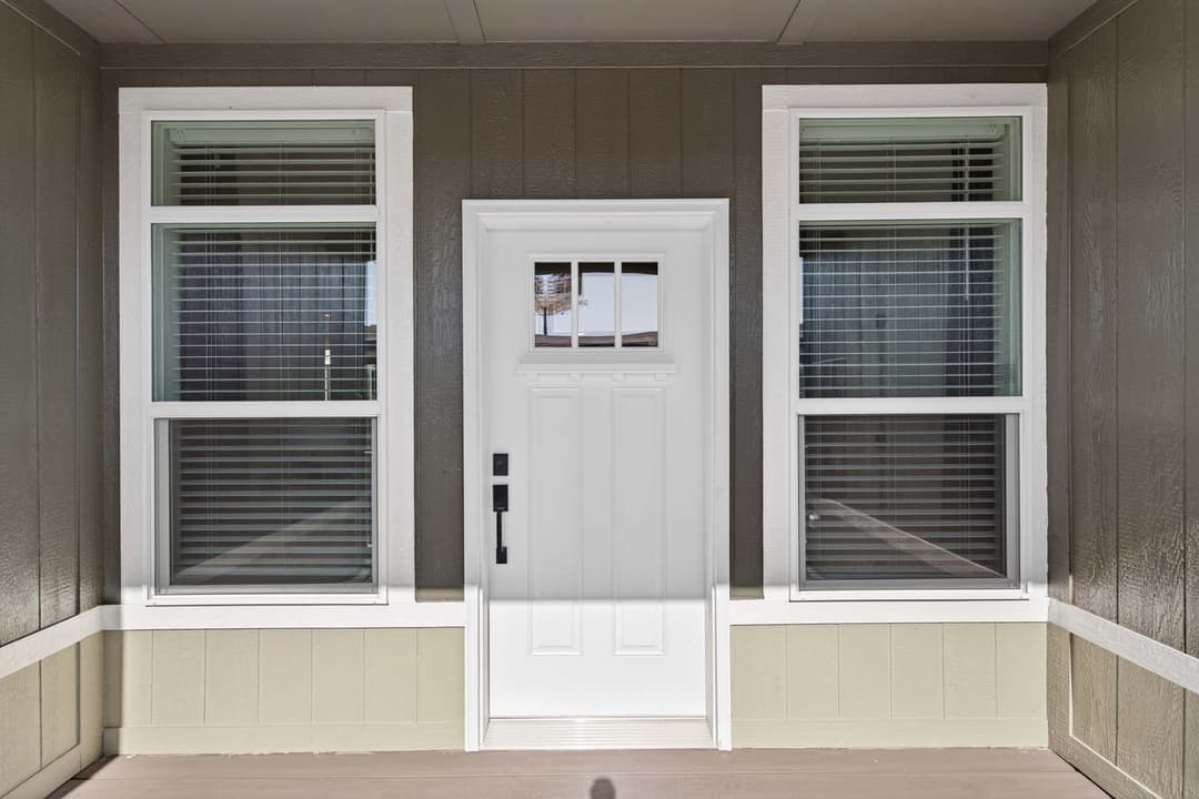 Hacienda exterior home features