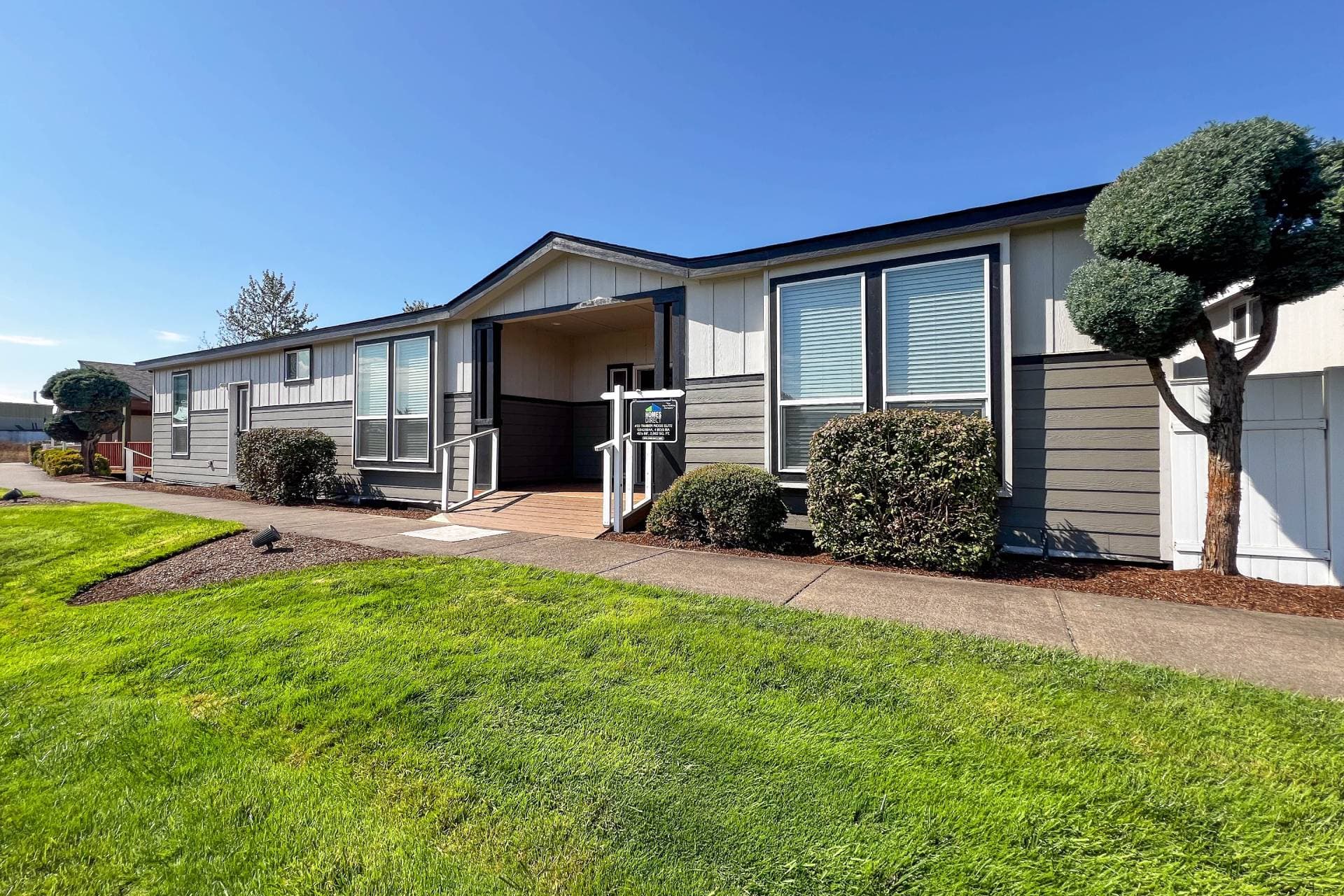 Timber ridge elite hero, elevation, and exterior home features