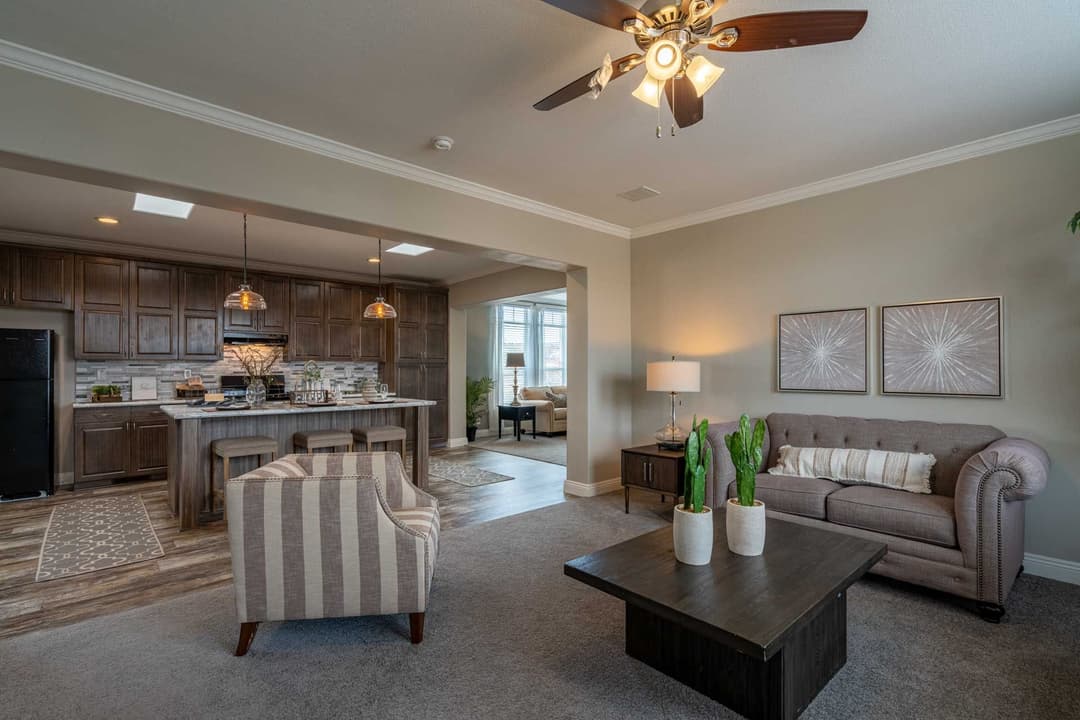 Rc3076a interior home features