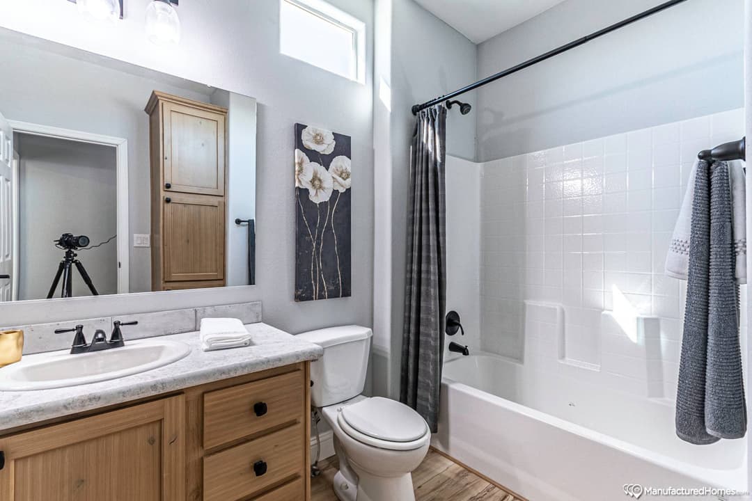 Hd3266a bathroom home features