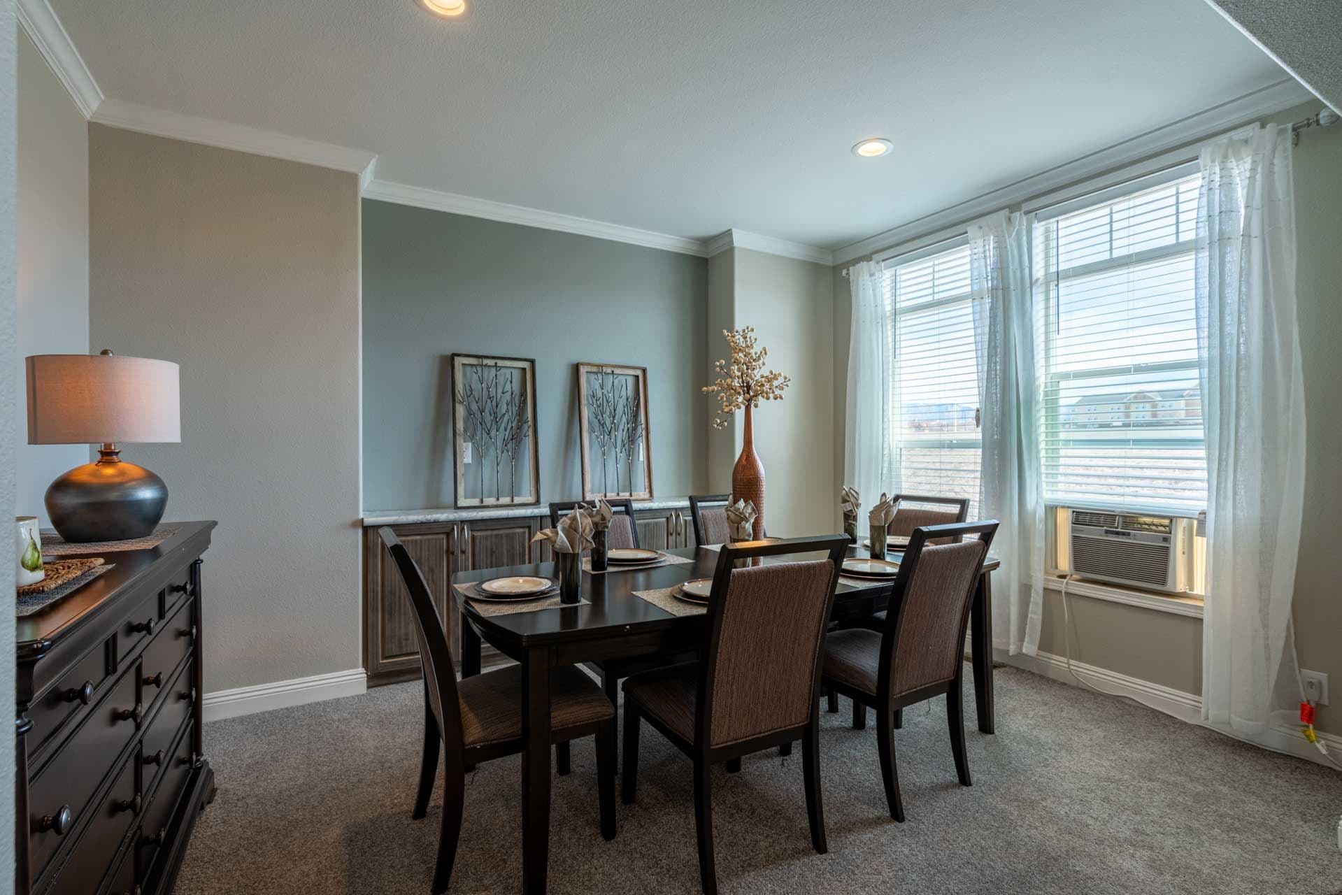 Rc3076a interior home features