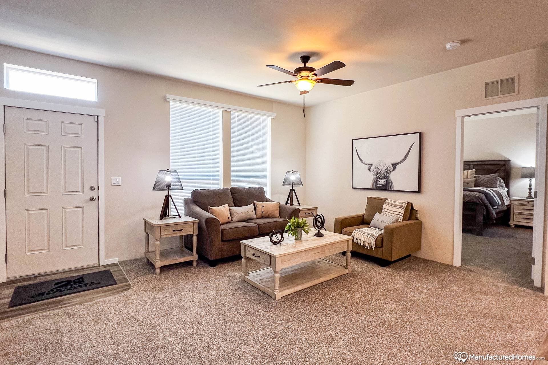 Canyon  home features