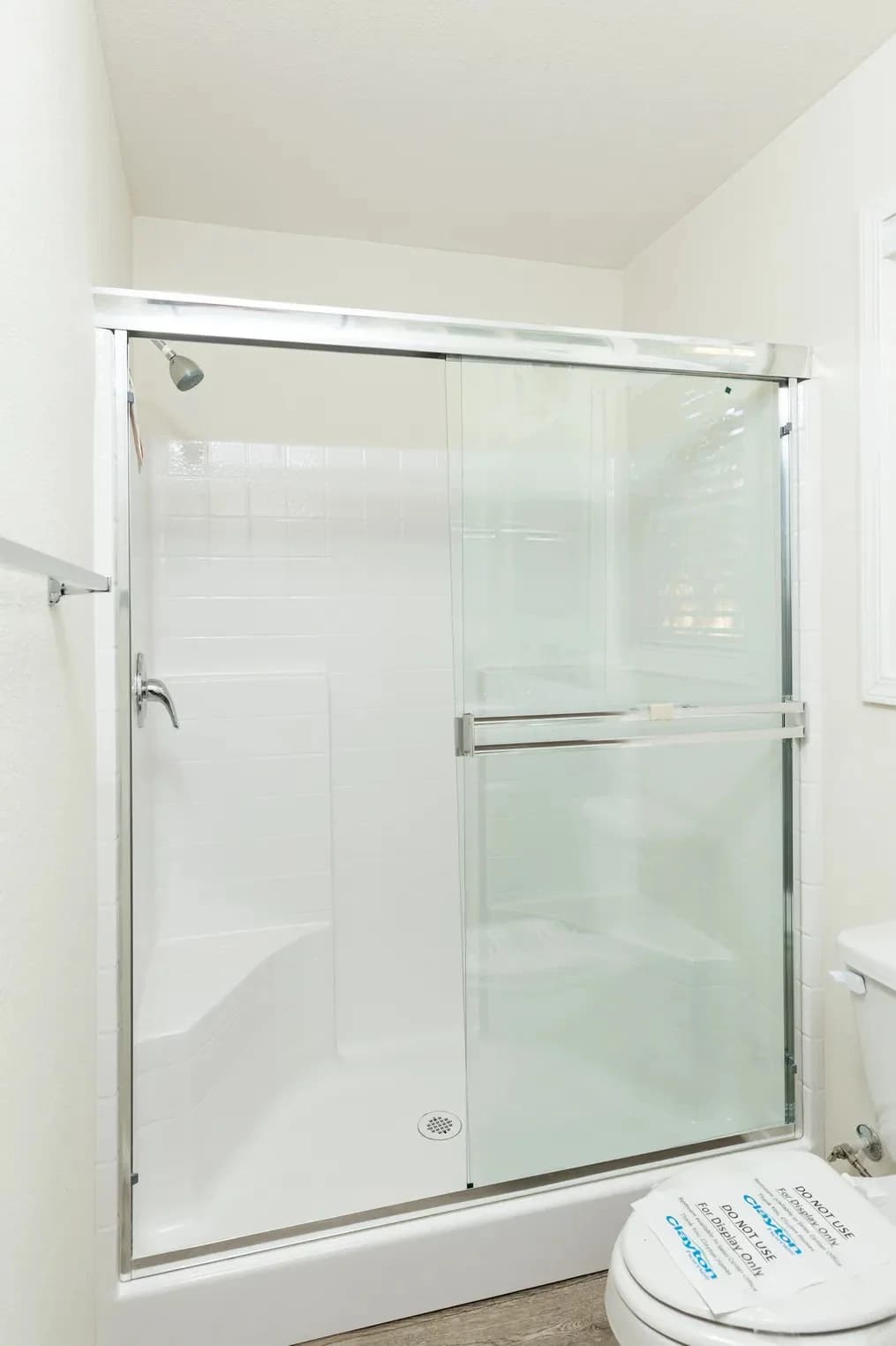 Fairpoint 14603b bathroom and interior home features