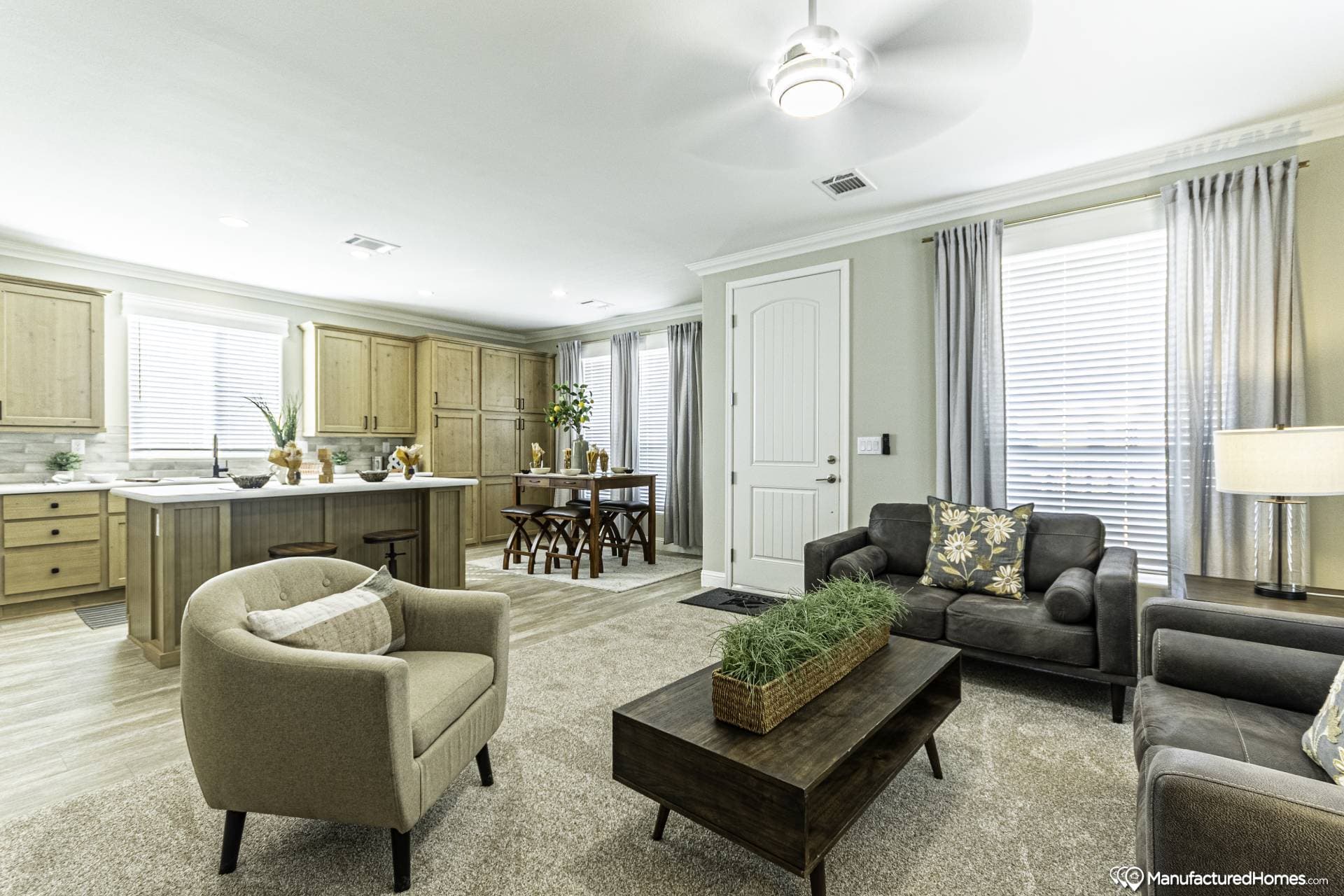 Hd2846b interior home features