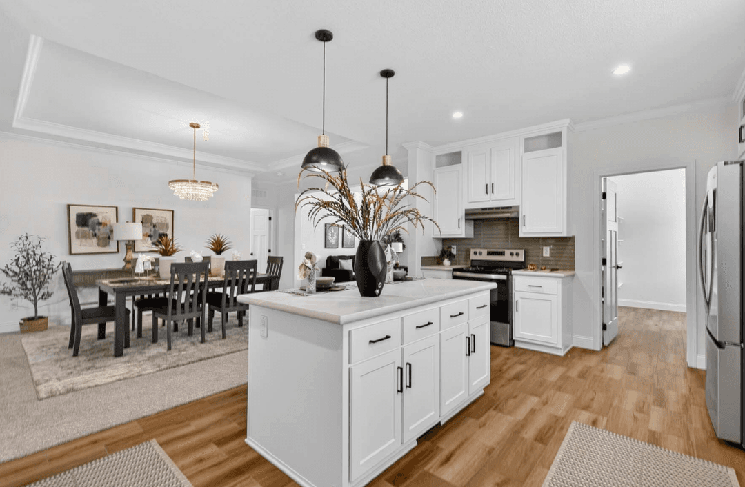 Hacienda interior home features