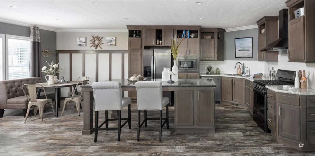 Spectra cs interior home features