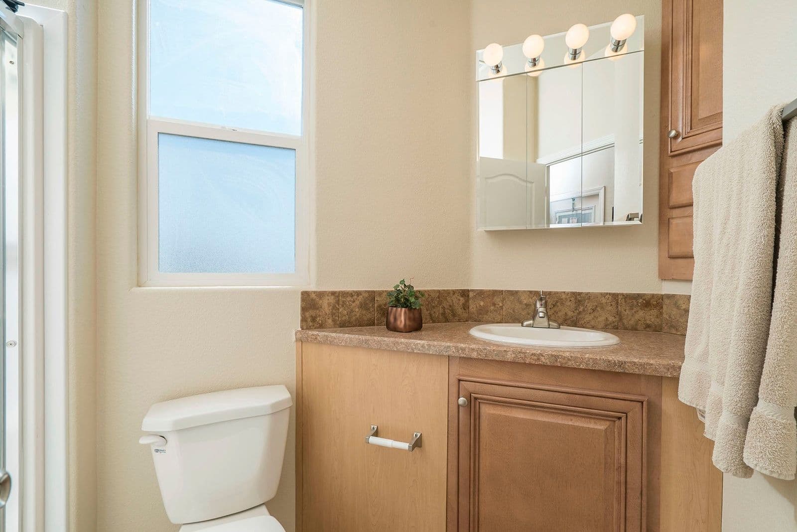 Homes direct bathroom home features