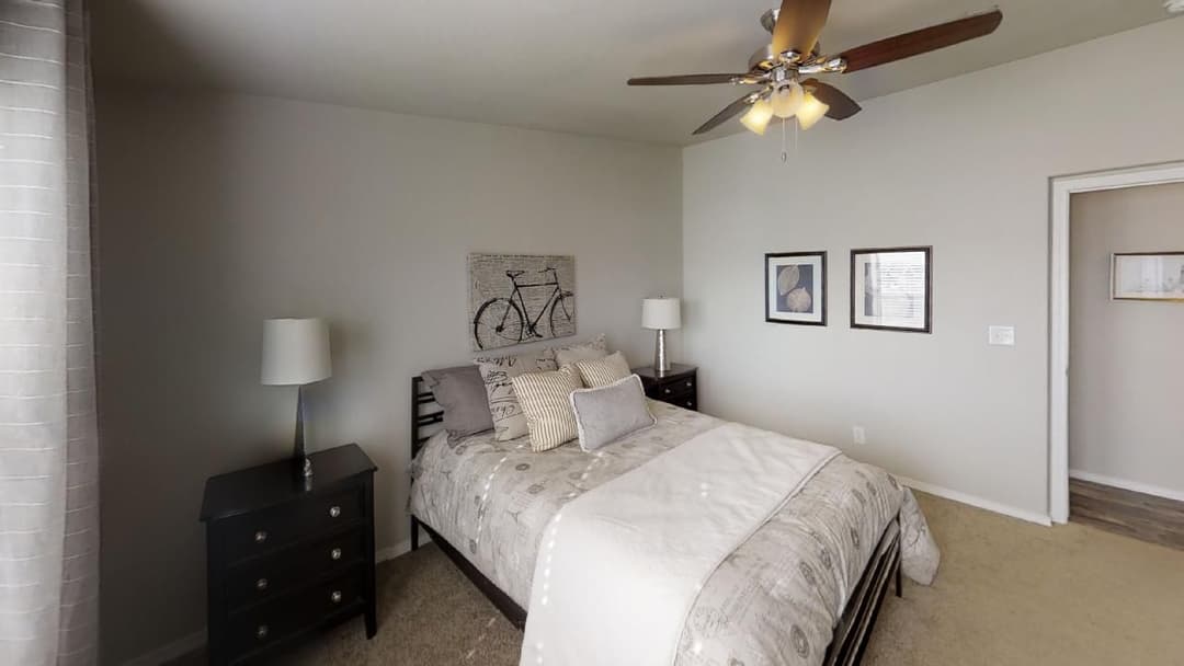 Rc3037a bedroom home features