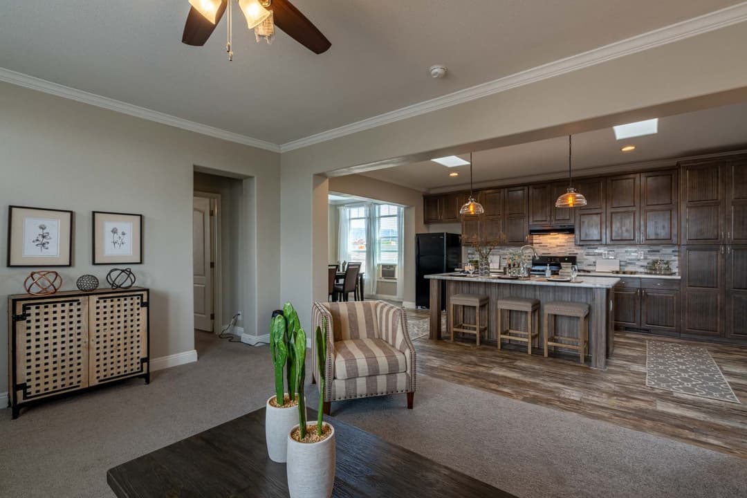 Rc3076a interior home features