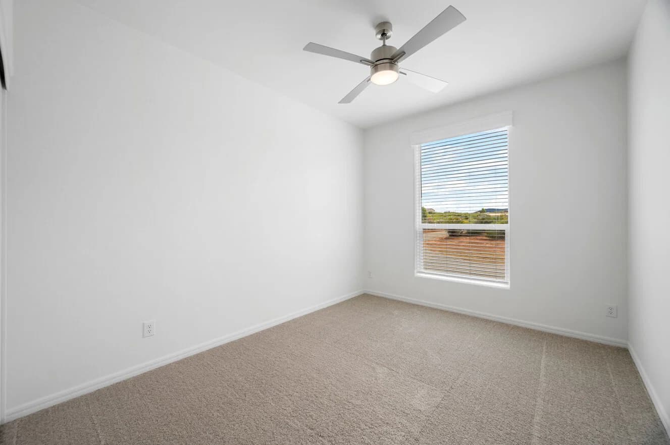Limited series 28523a bedroom home features