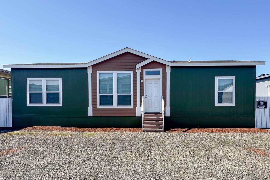 Pacific crest hero, elevation, and exterior home features