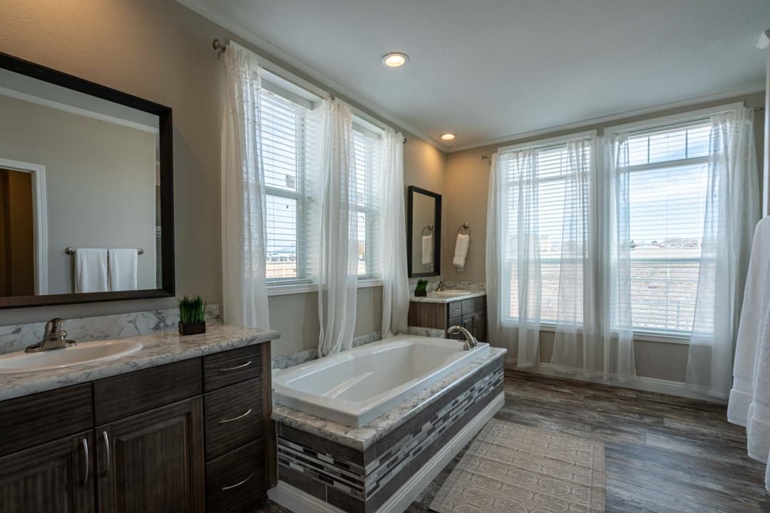 Rc3076a bathroom home features