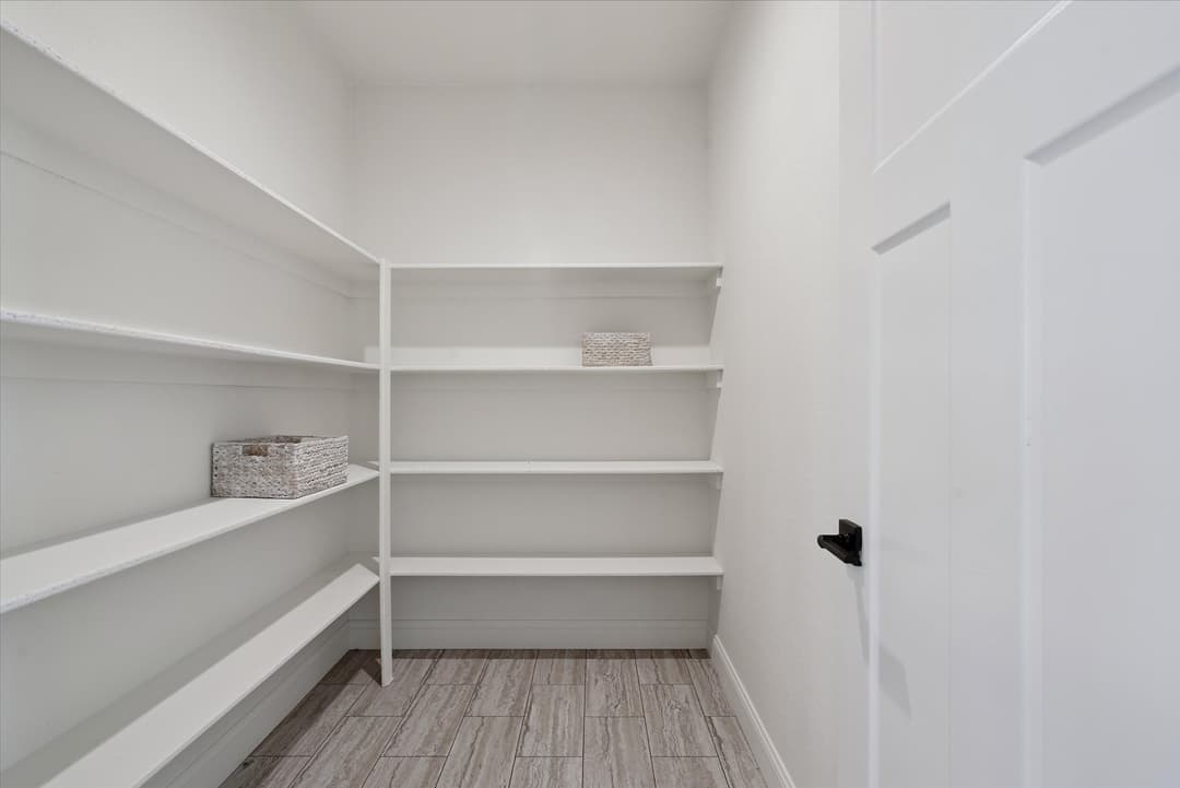 Magnolia  bedroom home features