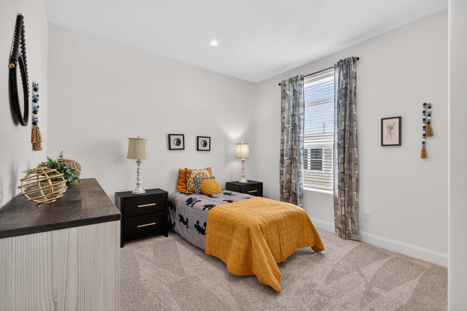 Hacienda bedroom home features