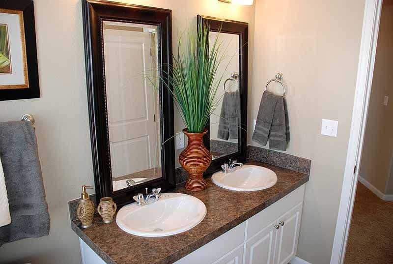 Karsten rc42 bathroom home features