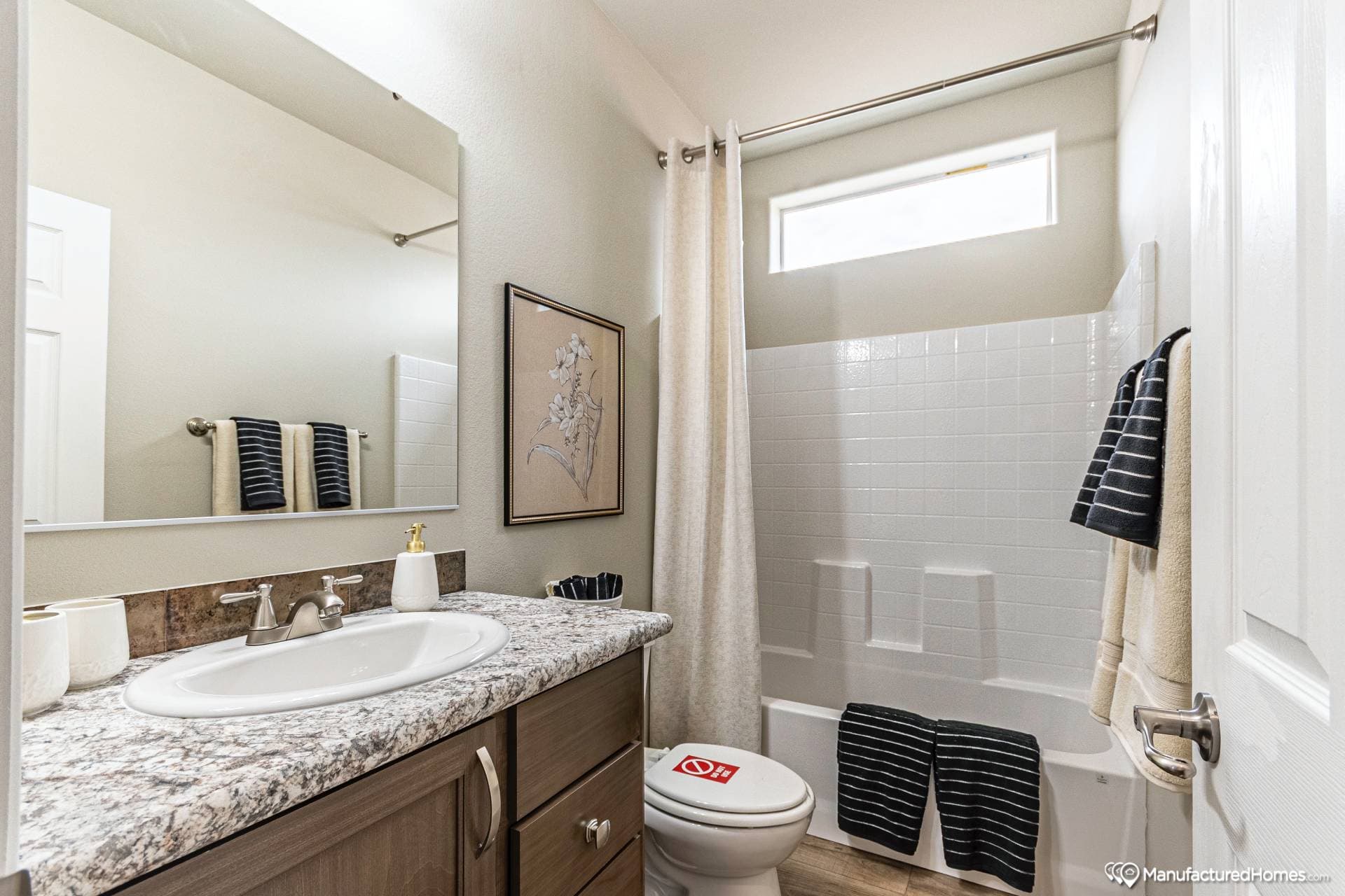 Economy plus 16582b bathroom home features