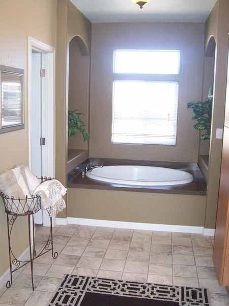 Karsten hd5 bathroom home features