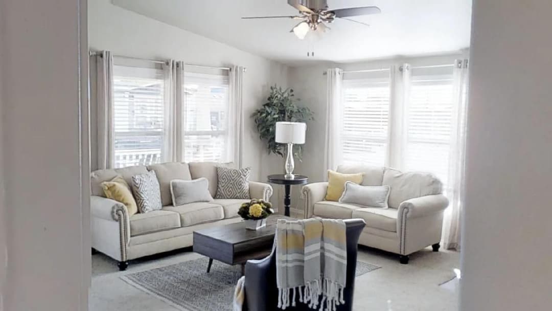 Rc3037a interior home features