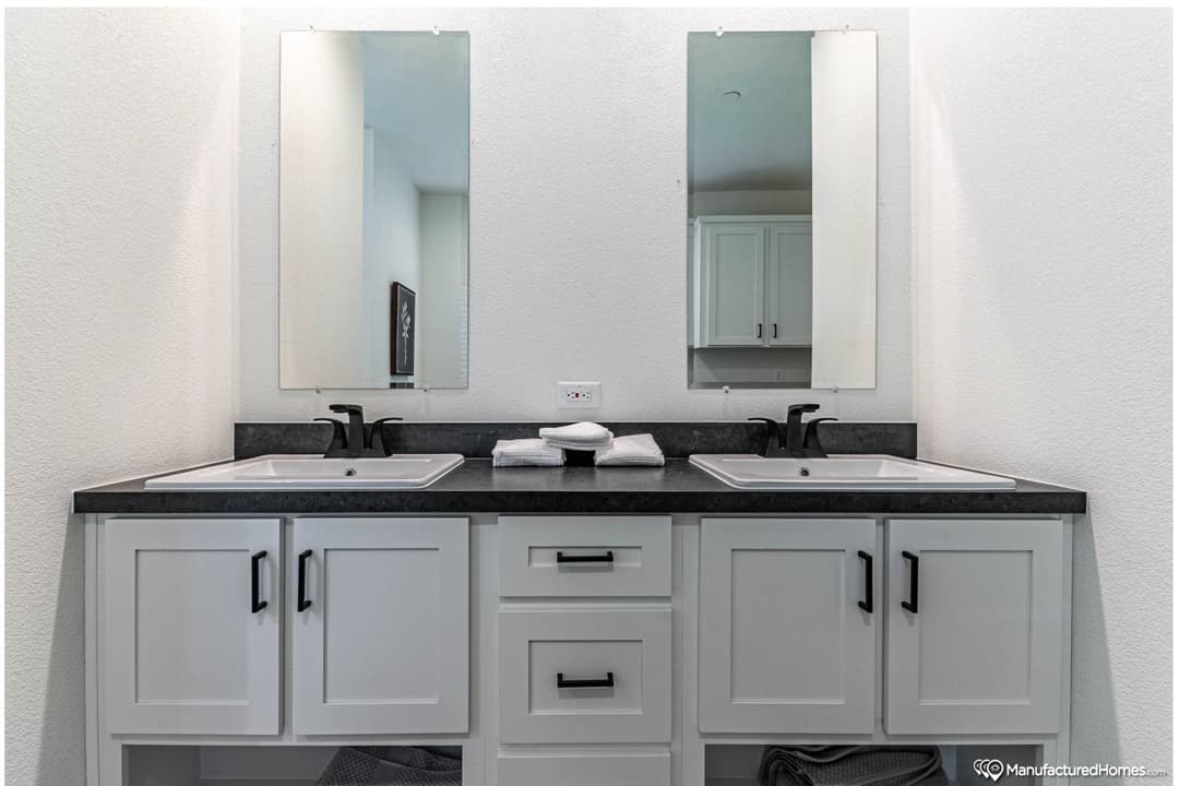 Instant housing farmhouse bathroom home features