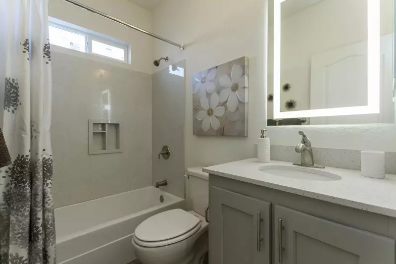 Cm-3563d bathroom home features