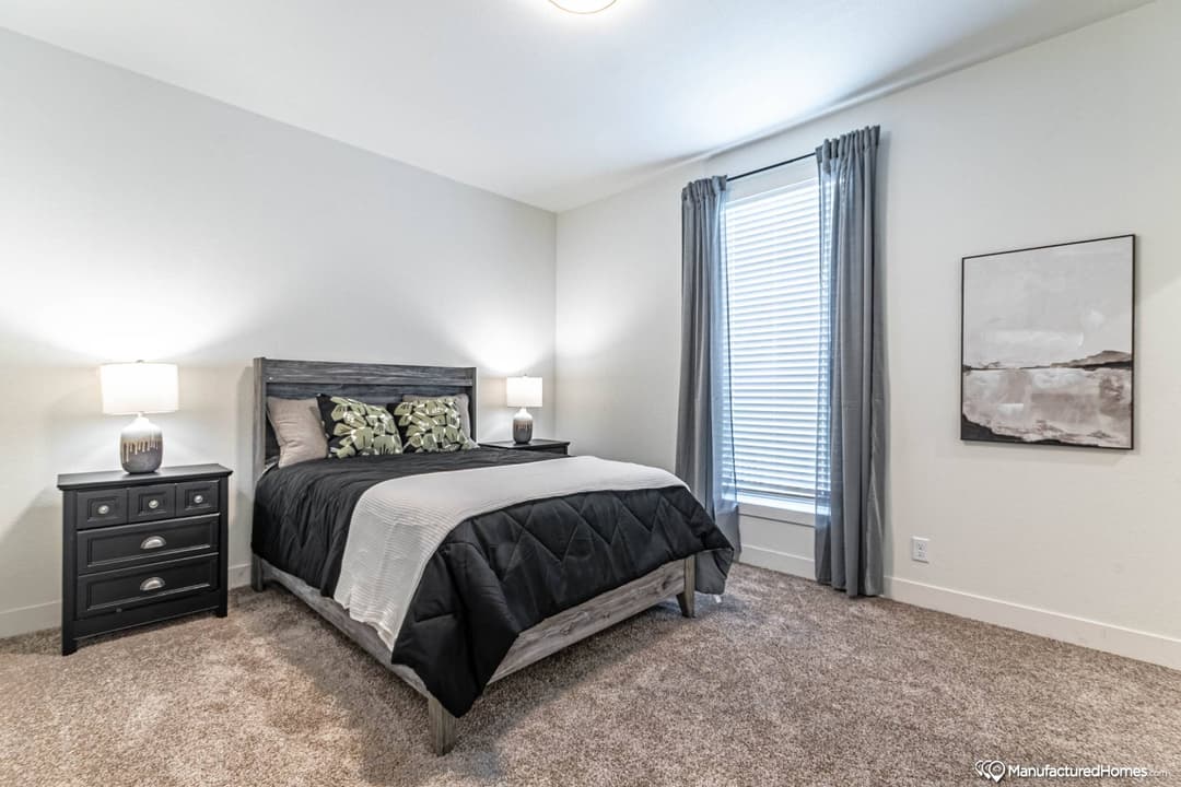 Instant housing farmhouse bedroom home features