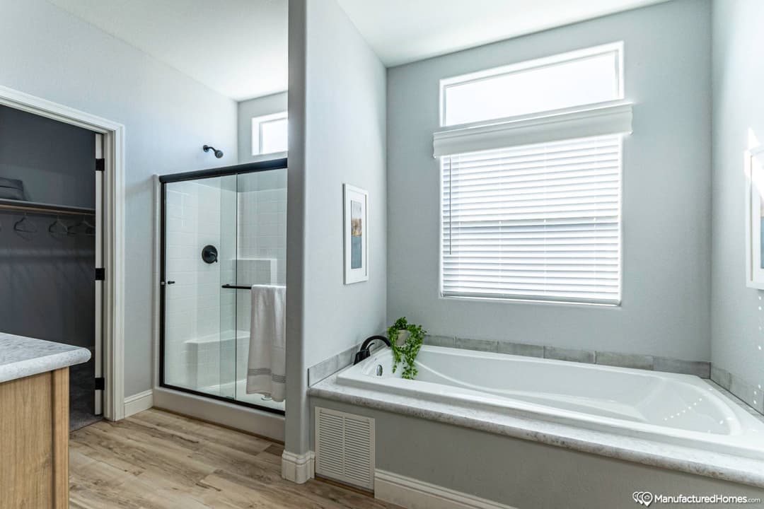 Hd3266a bathroom home features