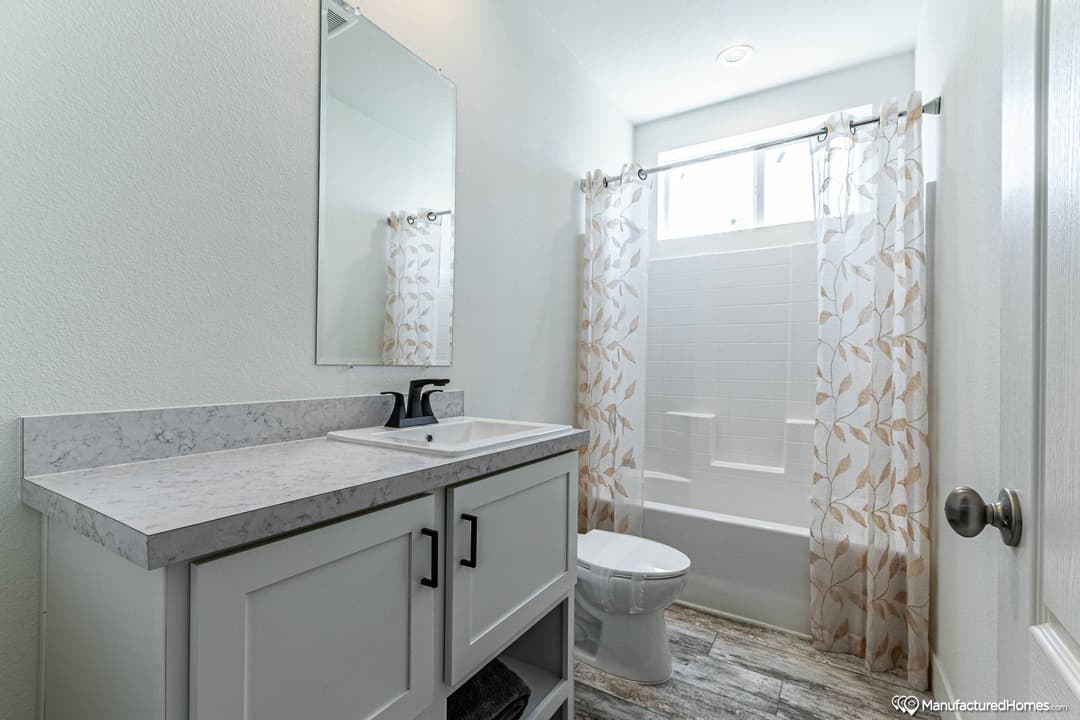 Holiday bathroom home features