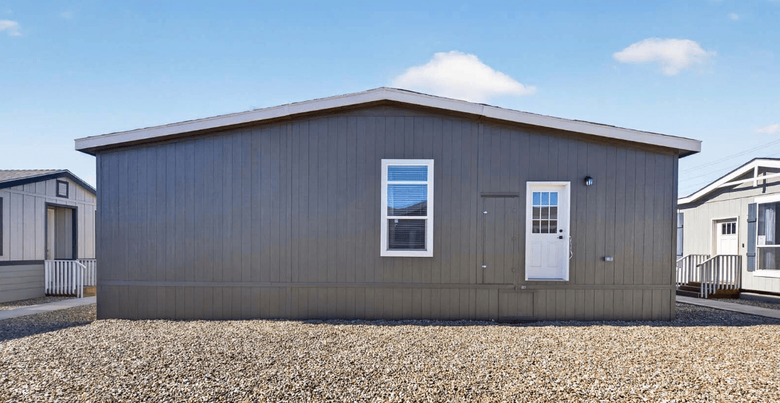 Hacienda exterior home features