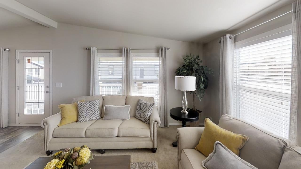 Rc3037a interior home features
