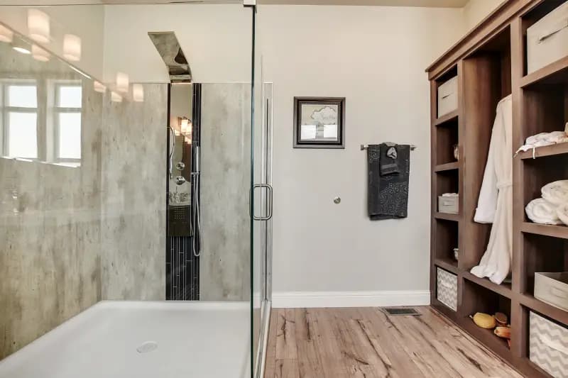 Pecan bathroom home features