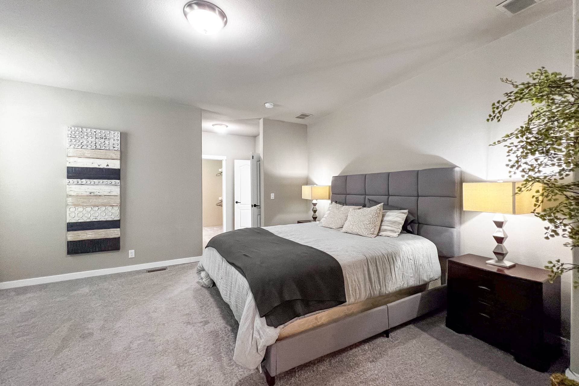 Timber ridge elite bedroom home features
