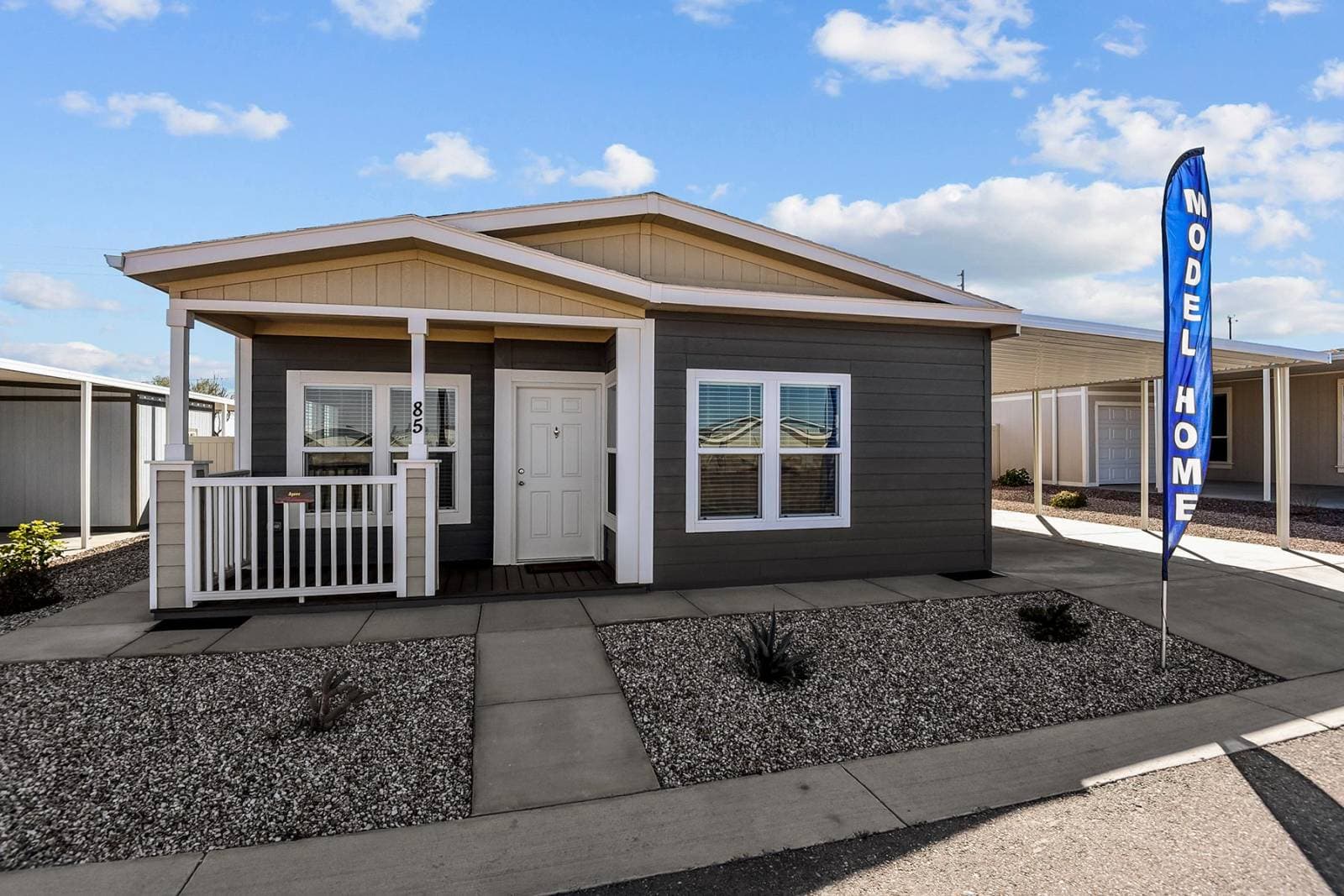 Af2848u exterior home features