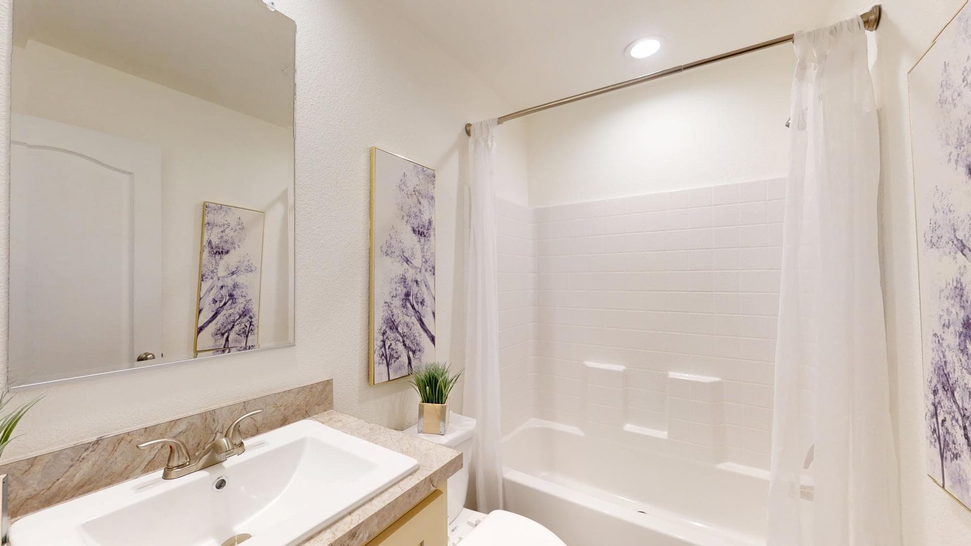 Born to run bathroom home features