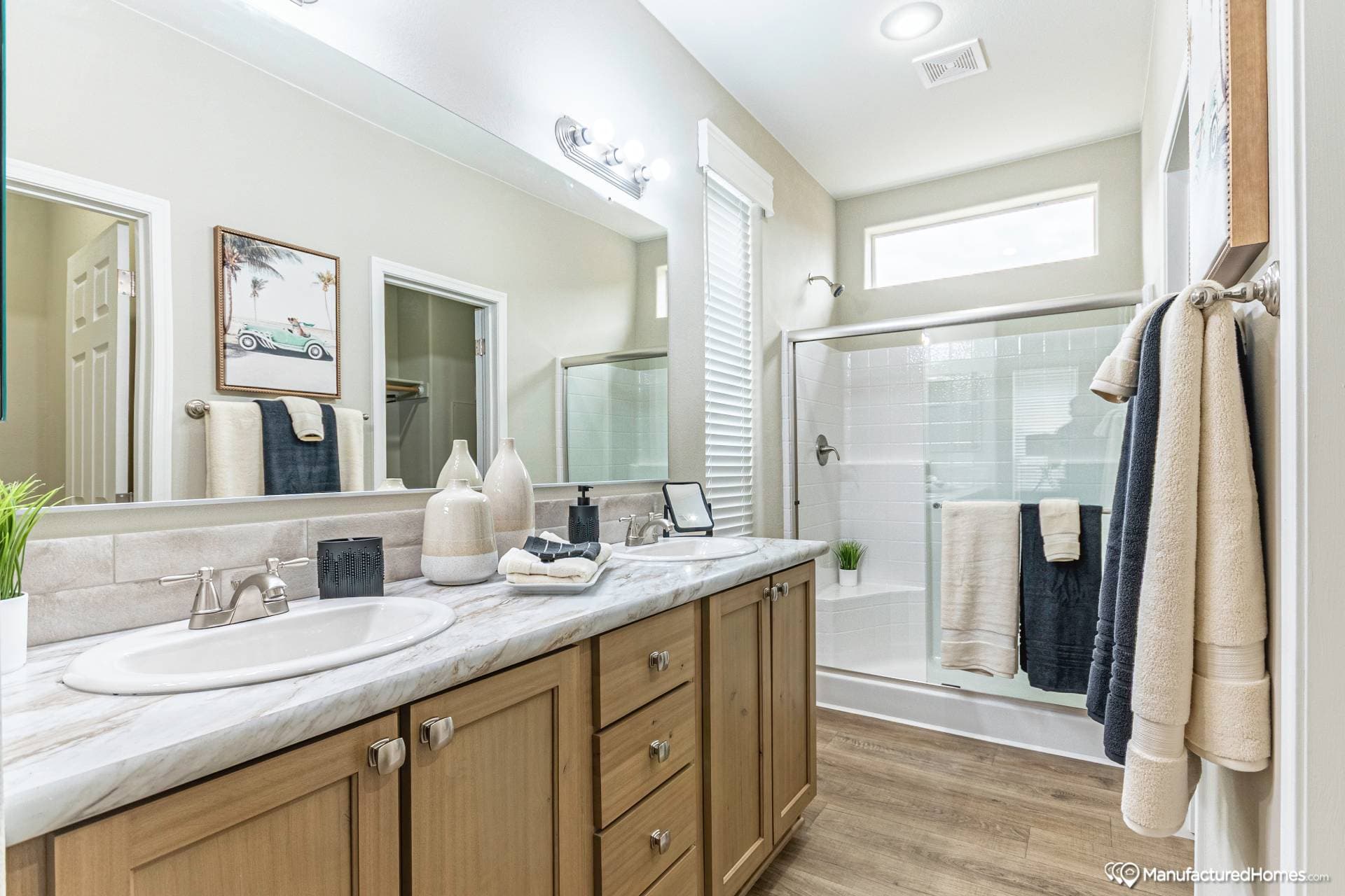 Mountain ridge 28603b bathroom home features
