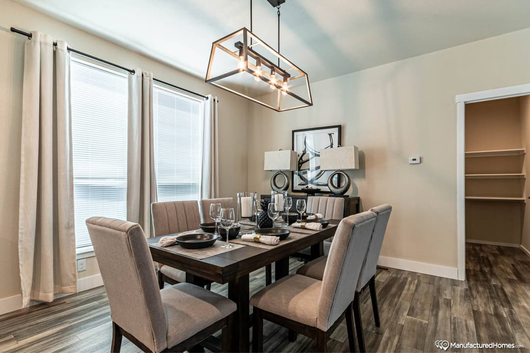 Hd 30764e interior home features