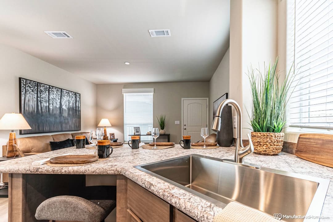 Economy plus 16582b kitchen home features