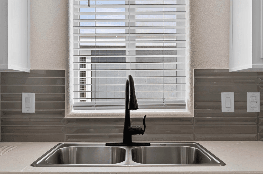 Hacienda kitchen home features