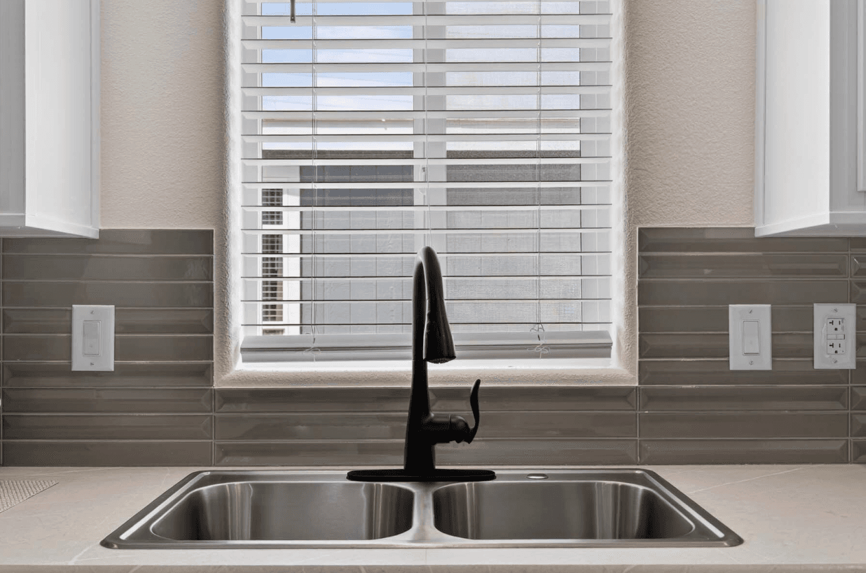 Hacienda kitchen home features