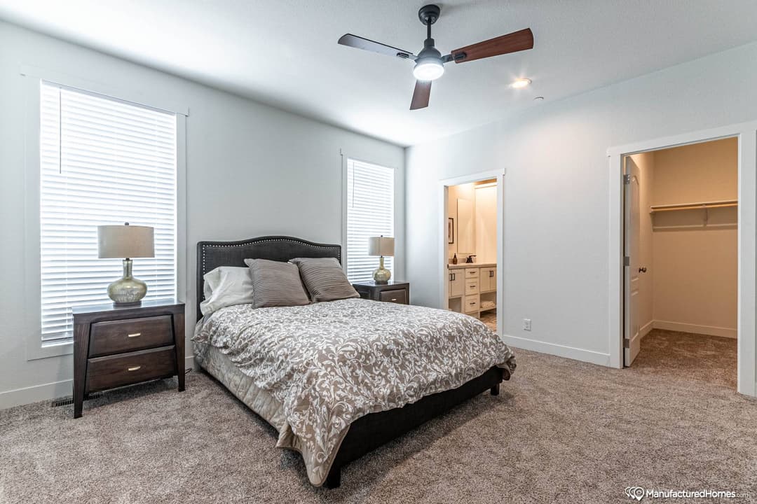 Holiday bedroom home features
