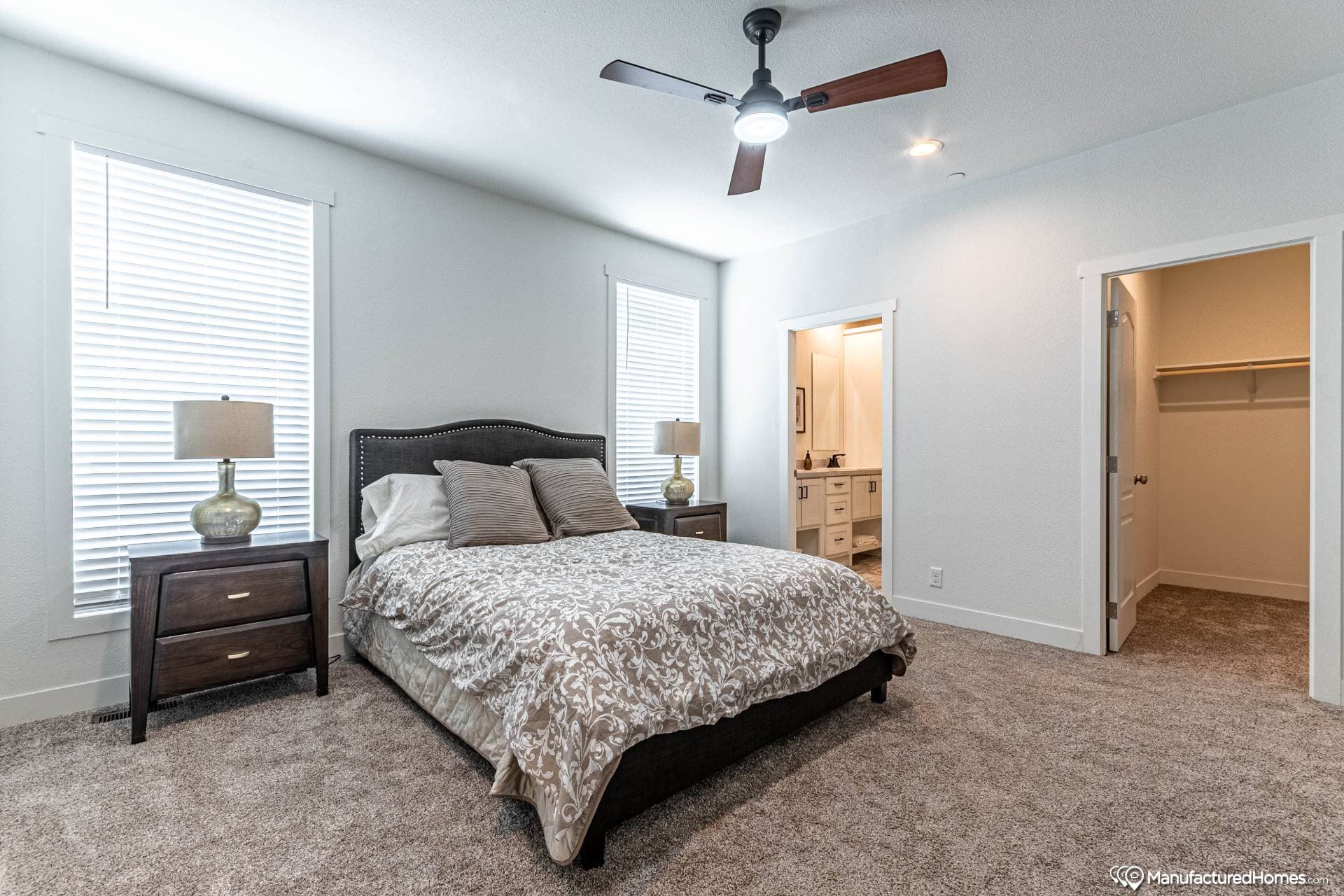 Holiday bedroom home features