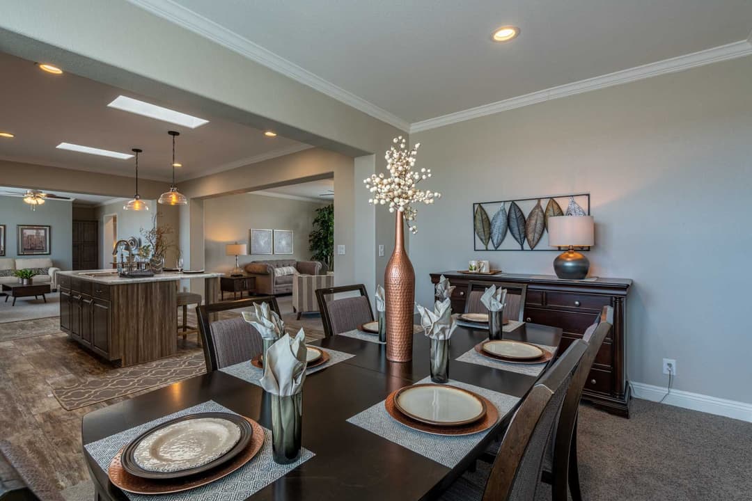 Rc3076a interior home features