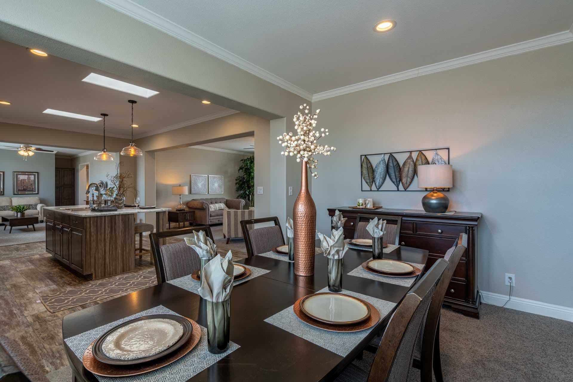 Rc3076a interior home features