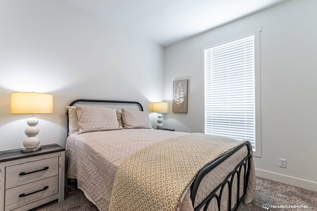 Holiday bedroom home features