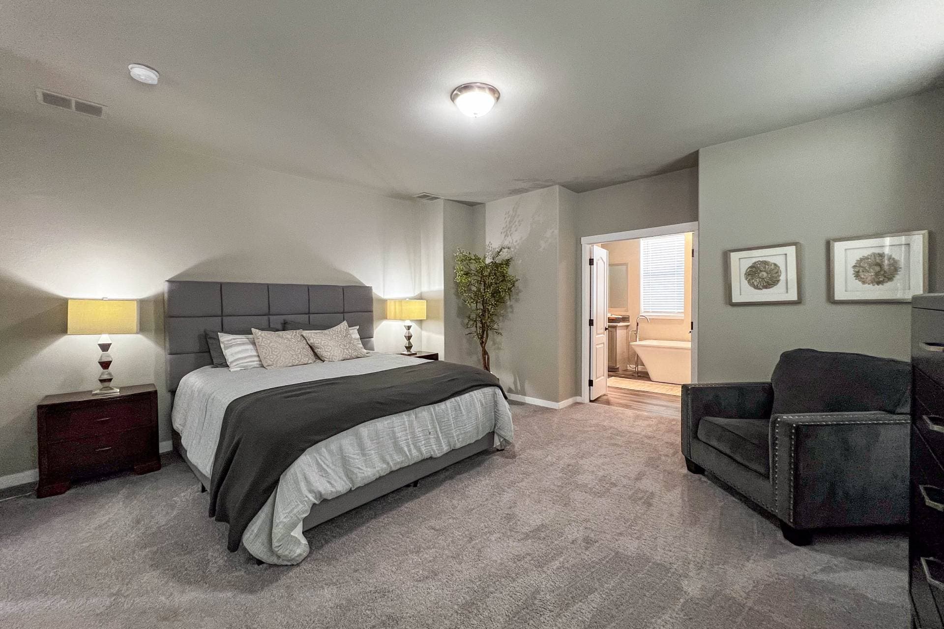 Timber ridge elite bedroom home features