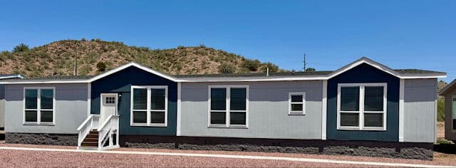 Grand hero and exterior home features