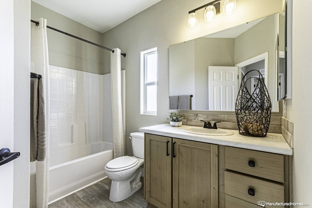 Hd2846b bathroom home features