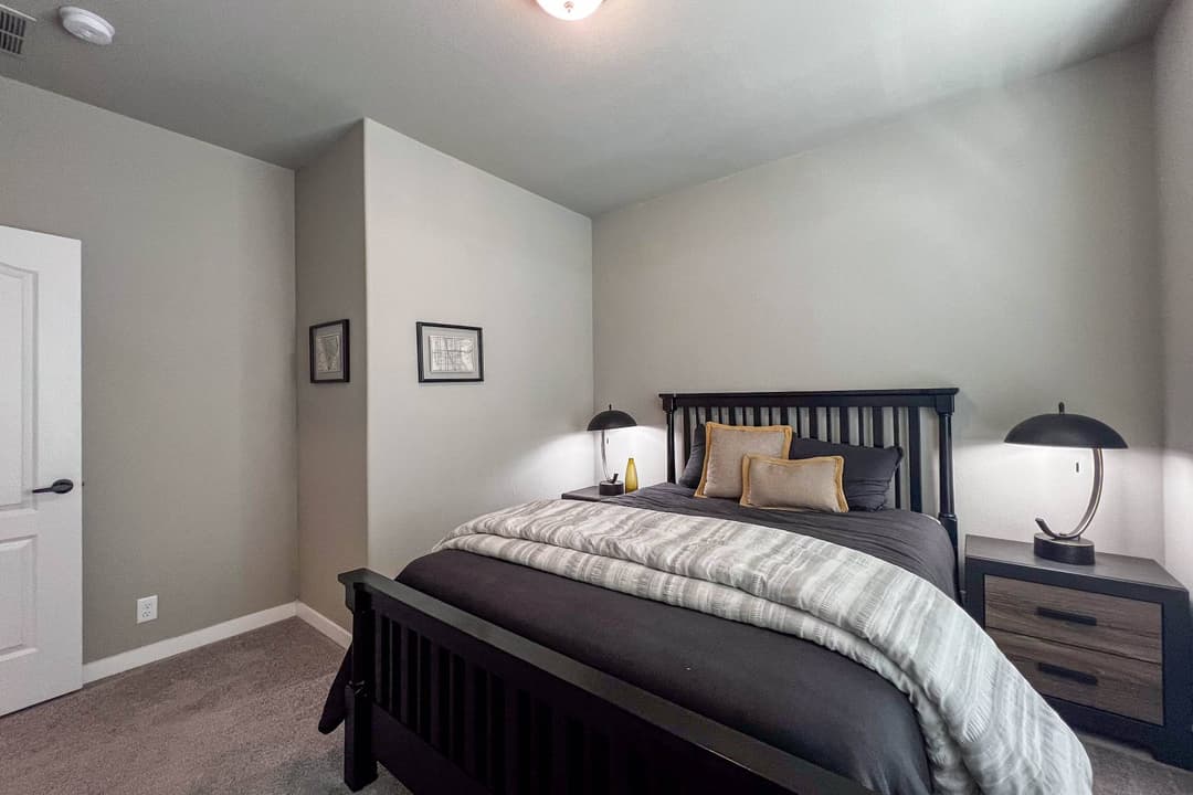 Timber ridge elite bedroom home features